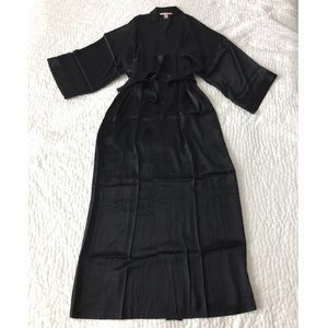 100% silk robe long black Victoria’s Secret kimono
